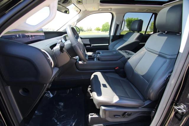 2025 Ford Expedition Active MAX
