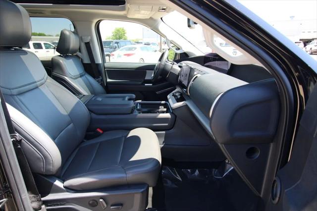 2025 Ford Expedition Active MAX