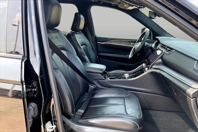 2022 Jeep Grand Cherokee Overland 4x2