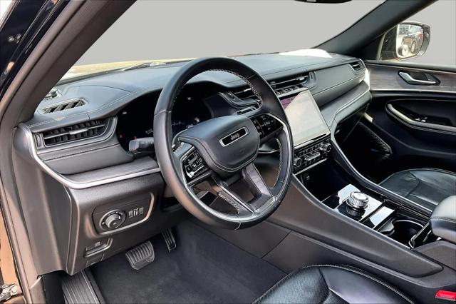 2022 Jeep Grand Cherokee Overland 4x2