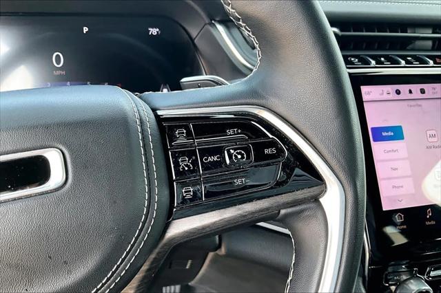 2022 Jeep Grand Cherokee Overland 4x2
