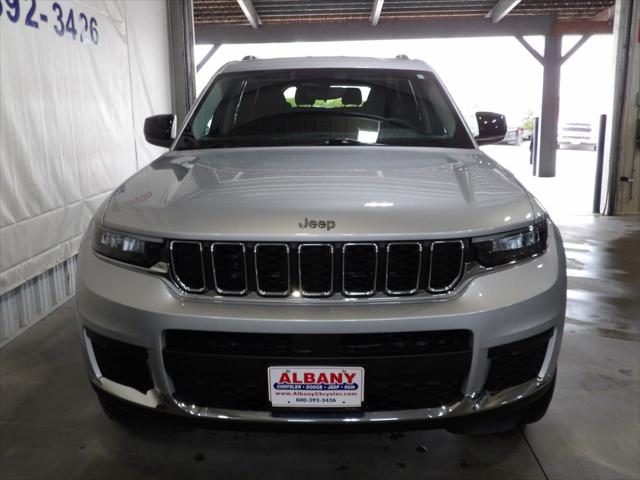2023 Jeep Grand Cherokee L Laredo 4x4