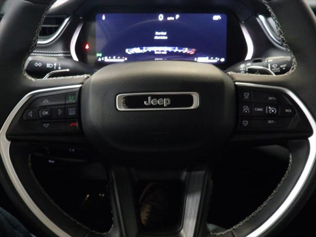 2023 Jeep Grand Cherokee L Laredo 4x4