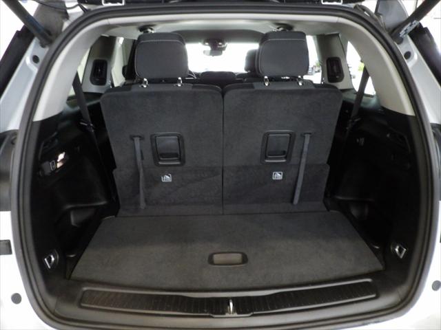 2023 Jeep Grand Cherokee L Laredo 4x4
