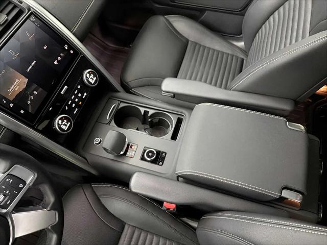 2023 Land Rover Discovery P360 S R-Dynamic