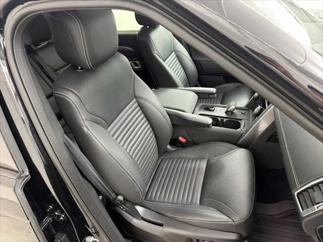 2023 Land Rover Discovery P360 S R-Dynamic