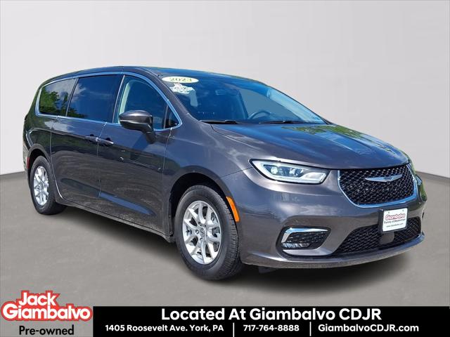 2023 Chrysler Pacifica Touring L for sale in York, PA