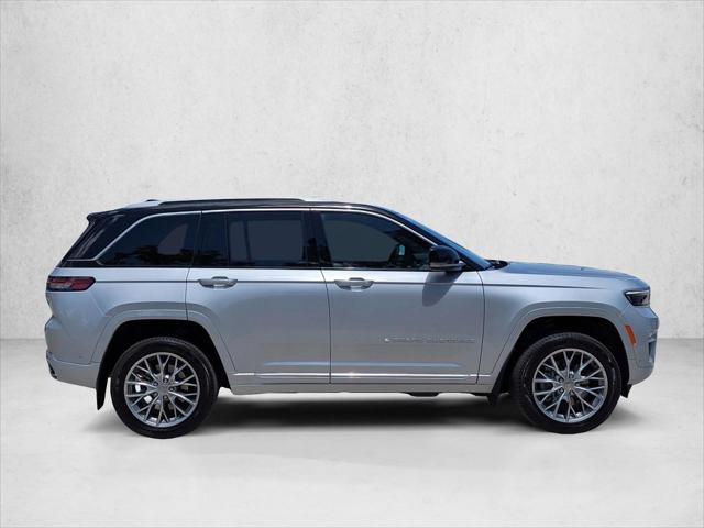 2023 Jeep Grand Cherokee Summit