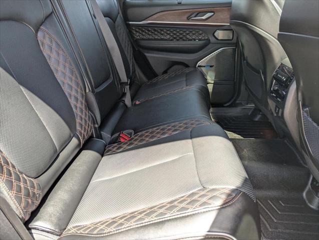 2023 Jeep Grand Cherokee Summit