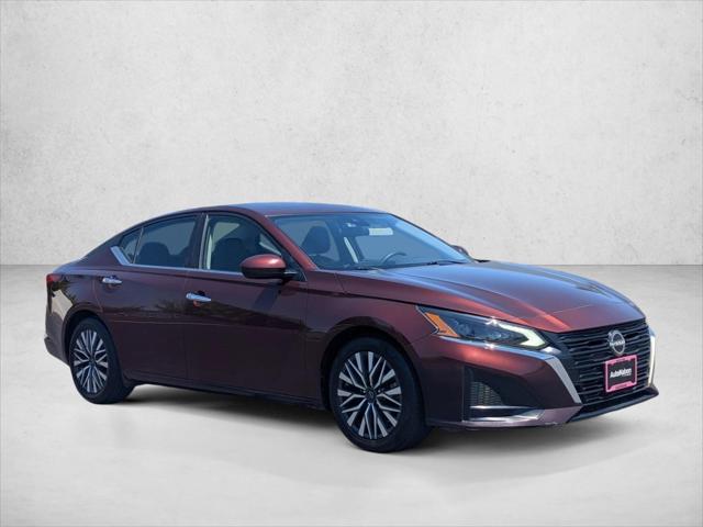 2023 Nissan Altima SV FWD