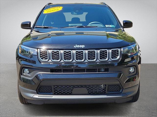2025 Jeep Compass Latitude 4x4 2025 Jeep Compass Latitude 4x4