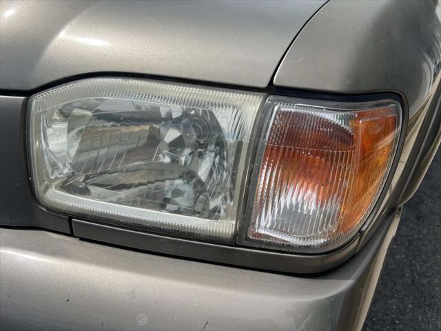 2003 Nissan Pathfinder LE