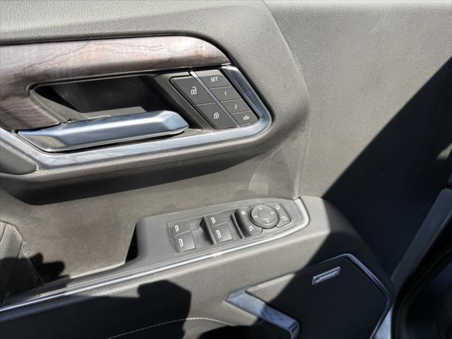 2023 Chevrolet Silverado 1500 4WD Crew Cab Short Bed LTZ