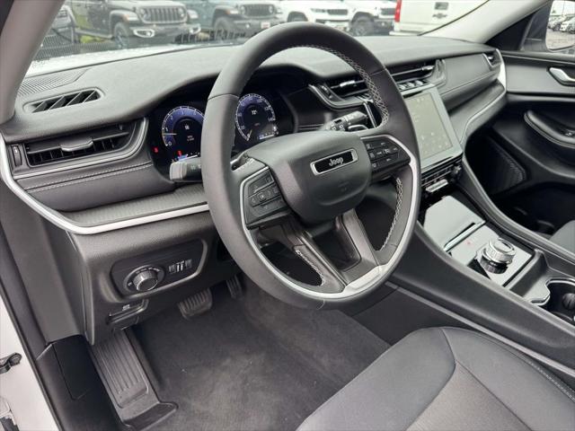 2023 Jeep Grand Cherokee Laredo 4x4 2023 Jeep Grand Cherokee Laredo 4x4