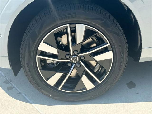 2026 Volvo XC60 Plug-In Hybrid Plus, T8 AWD Electric/Gasoline, Dark