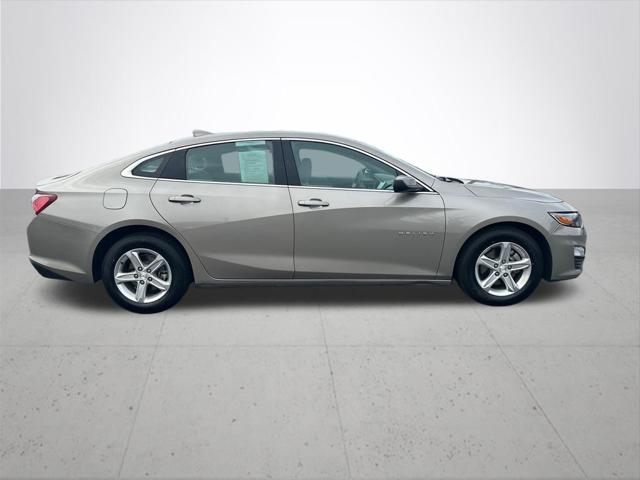 2022 Chevrolet Malibu FWD LT