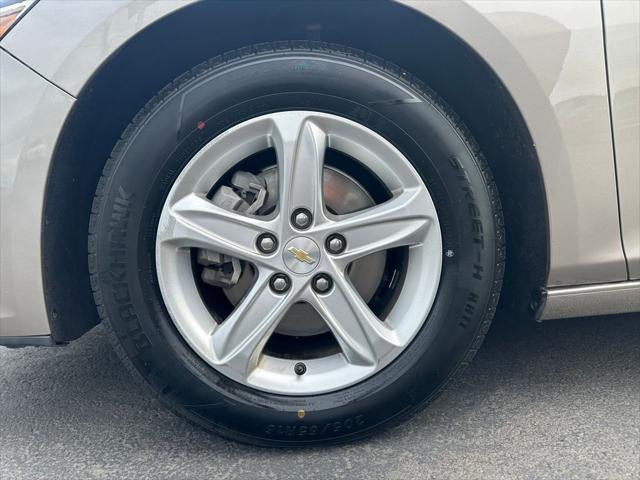 2022 Chevrolet Malibu FWD LT