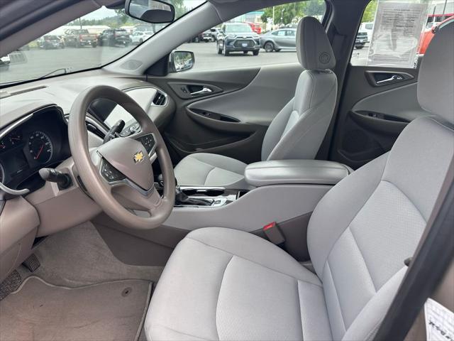2022 Chevrolet Malibu FWD LT