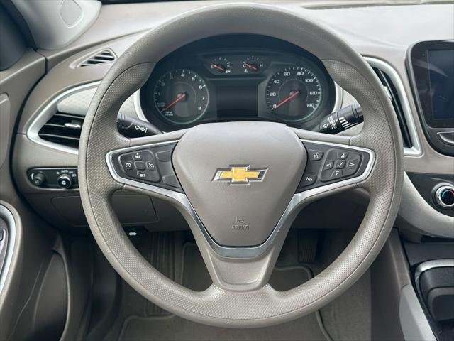 2022 Chevrolet Malibu FWD LT