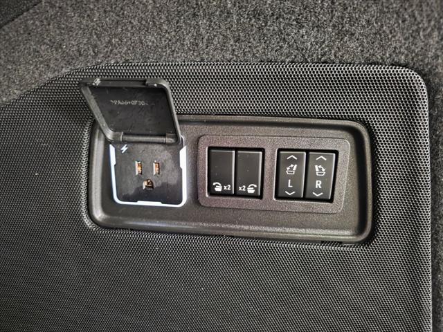 2023 Cadillac Escalade ESV 4WD Sport Platinum