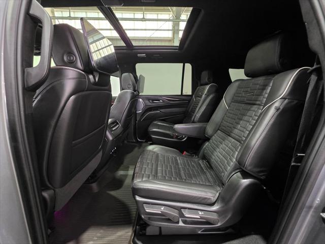2023 Cadillac Escalade ESV 4WD Sport Platinum