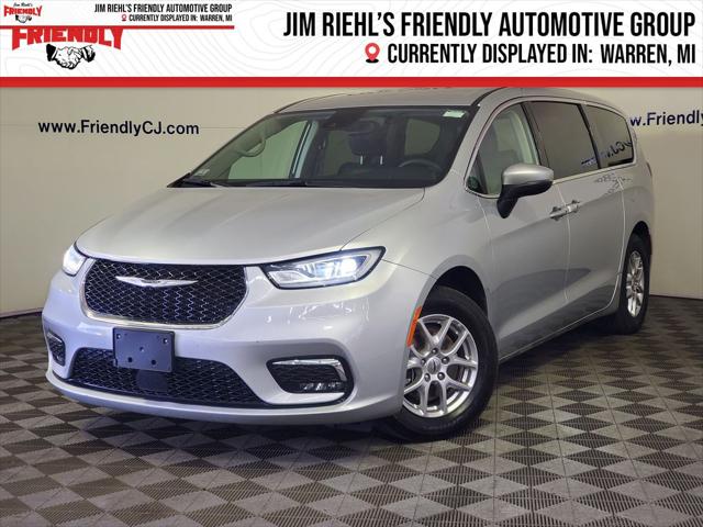2023 Chrysler Pacifica Touring L for sale in Warren, MI