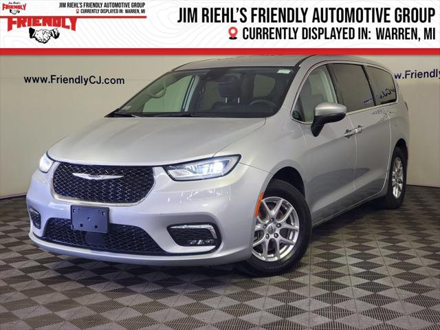 2023 Chrysler Pacifica Touring L for sale in Warren, MI