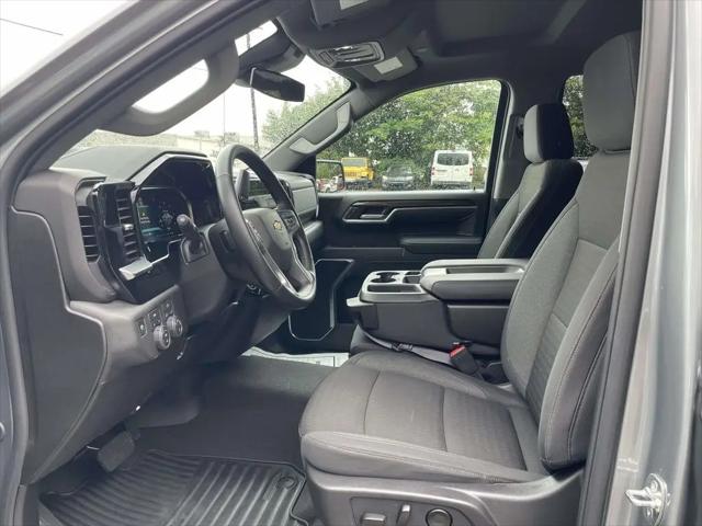 2026 Chevrolet Silverado 1500 4WD Crew Cab Standard Bed LT