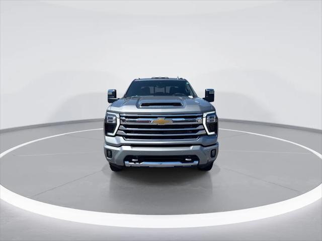 2026 Chevrolet Silverado 2500HD Crew Cab, Standard Bed, High Country, 4WD