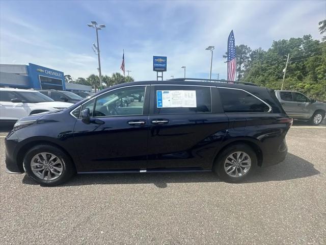 2025 Toyota Sienna XLE