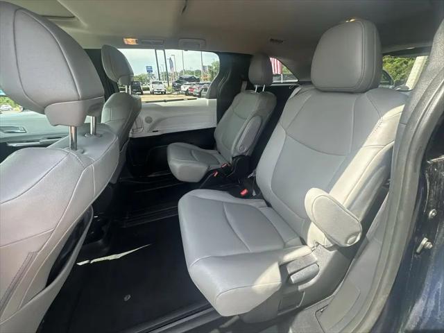 2025 Toyota Sienna XLE