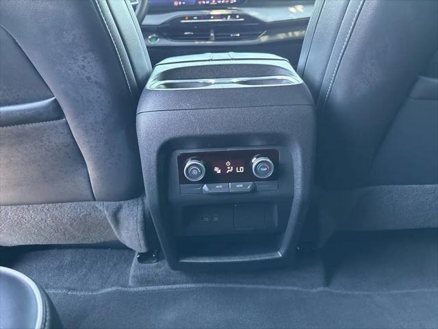 2025 Buick Enclave Preferred FWD