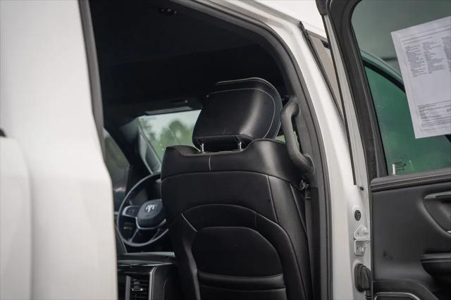 2022 Ram 1500 Laramie Crew Cab 4x2 5'7" Box