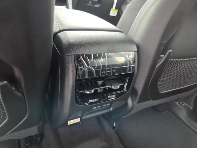 2026 Jeep Grand Cherokee L Altitude 4x2