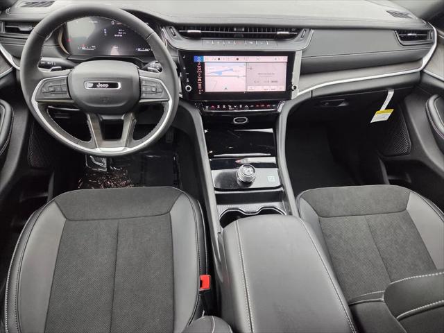 2026 Jeep Grand Cherokee L Altitude 4x2