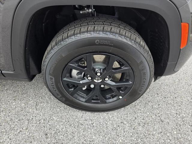 2026 Jeep Grand Cherokee L Altitude 4x2
