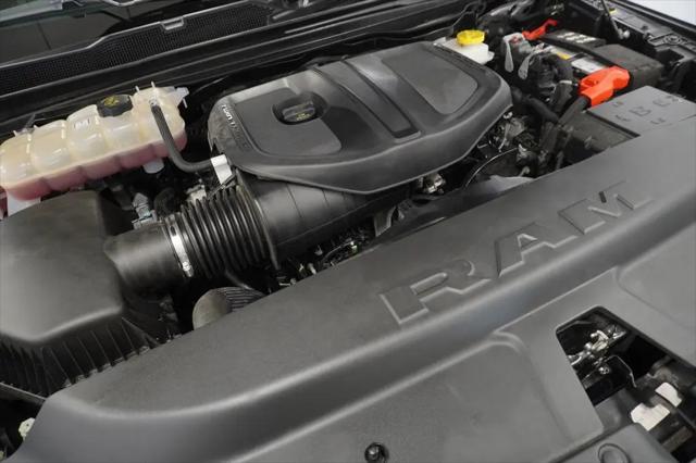 2025 Ram 1500 Big Horn Crew Cab 4x4 5'7" Box