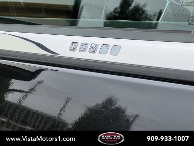 2015 Lincoln Navigator Standard