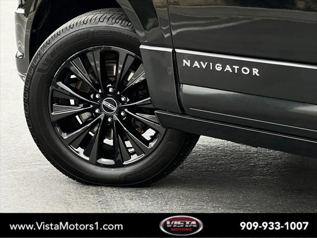 2015 Lincoln Navigator Standard