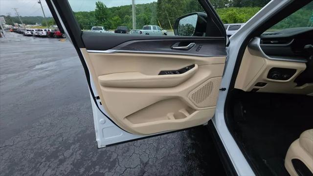 2025 Jeep Grand Cherokee L Limited 4x4