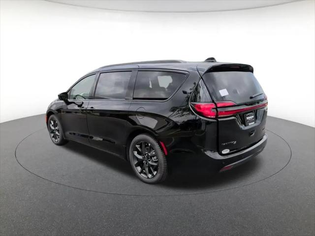 2027 Chrysler Pacifica Limited
