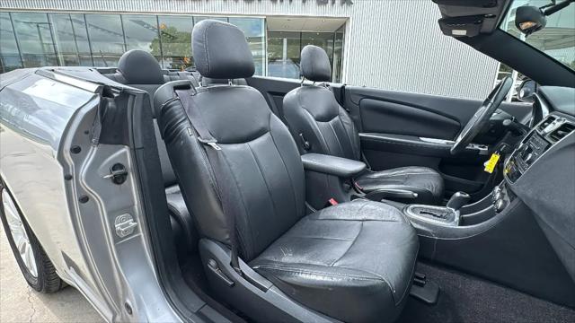 2013 Chrysler 200 Touring