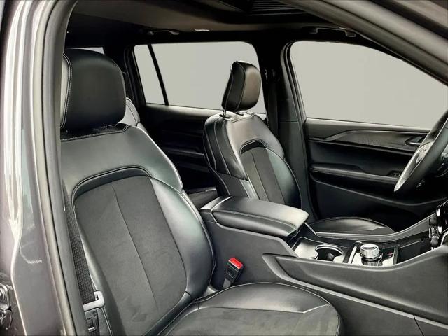 2024 Jeep Grand Cherokee L Altitude X 4x4