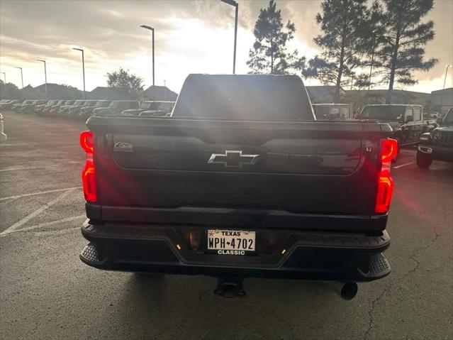 2022 Chevrolet Silverado 2500HD 4WD Crew Cab Standard Bed LTZ