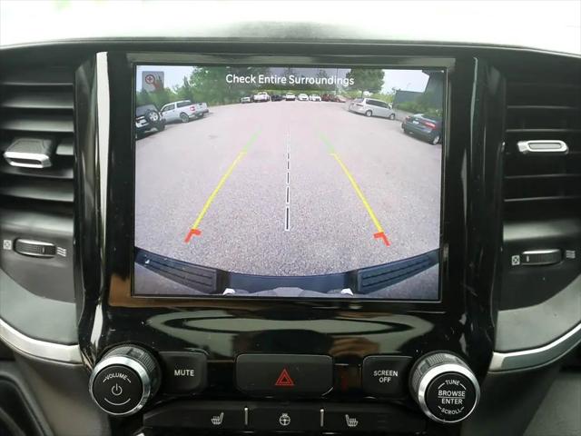 2022 Ram 1500 Big Horn Crew Cab 4x4 5'7" Box