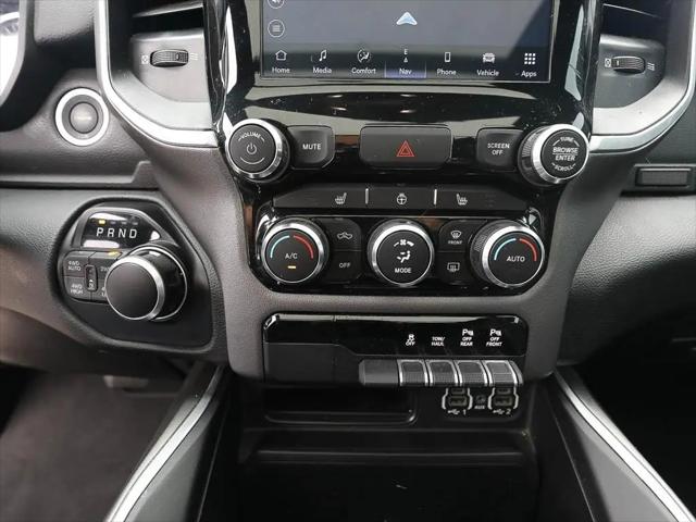 2022 Ram 1500 Big Horn Crew Cab 4x4 5'7" Box