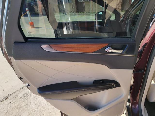 2017 Lincoln MKC Select