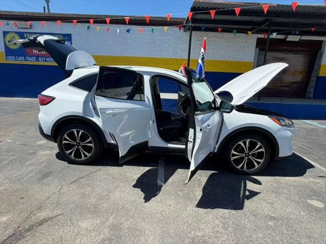 2022 Ford Escape SE