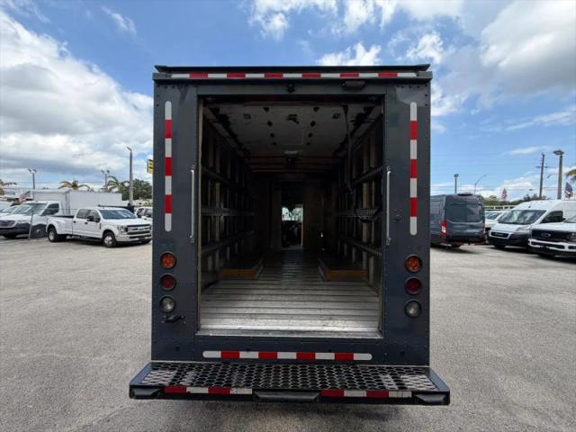 2022 Ford Transit Cutaway 350 XL