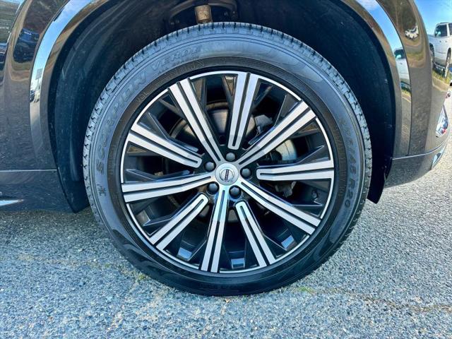 2025 Volvo XC90 B5 Core